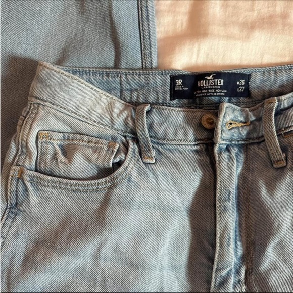 Hollister Classic Blue Jeans - Picture 1 of 4
